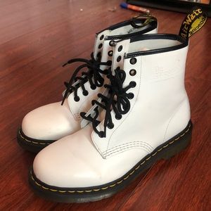 White Dr. Martens Air cushion Sole 1460